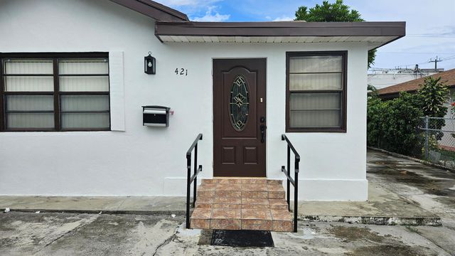 421 Ardmore Road, West Palm Beach, FL 33401