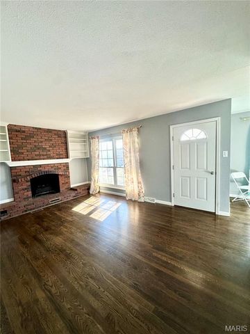 408 Hall Avenue, Union, MO 63084