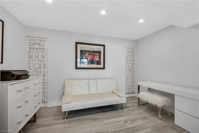 4551 Gulf Shore BLVD N # 1805, Naples, FL 34103