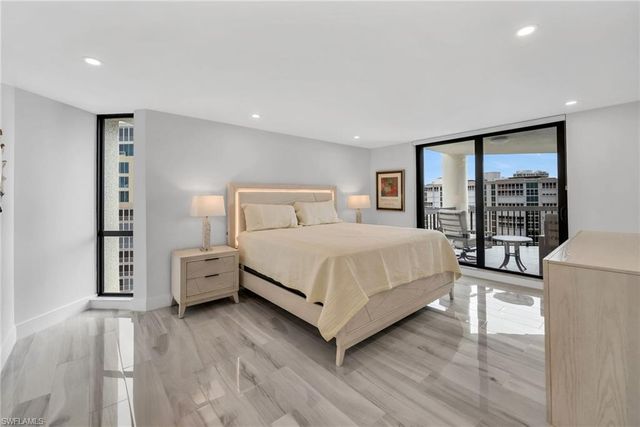 4551 Gulf Shore BLVD N # 1805, Naples, FL 34103