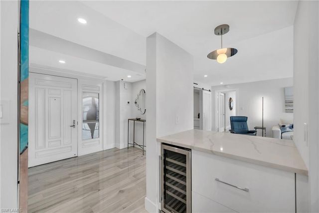 4551 Gulf Shore BLVD N # 1805, Naples, FL 34103