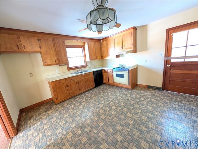 7214 Cold Cv, Mechanicsville, VA 23111