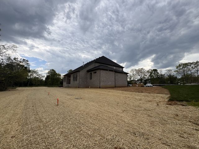 5924 Luke Court, Arrington, TN 37014