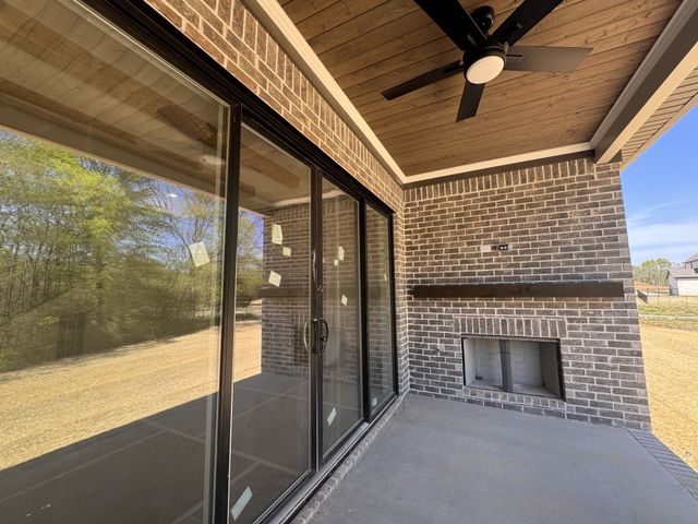 5924 Luke Court, Arrington, TN 37014