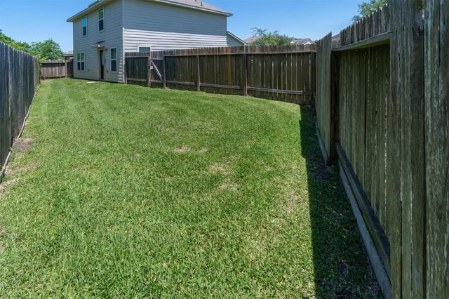 3407 Apache Meadows Drive, Baytown, TX 77521