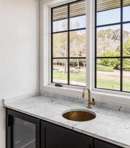 201 Olive Branch Rd, Nashville, TN 37205