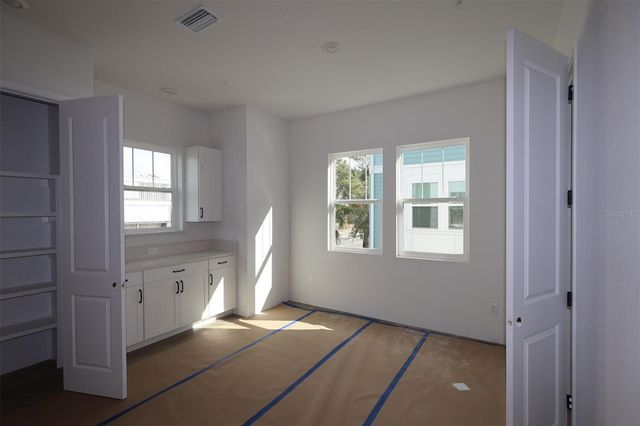 498 31ST WAY N, St Petersburg, FL 33713