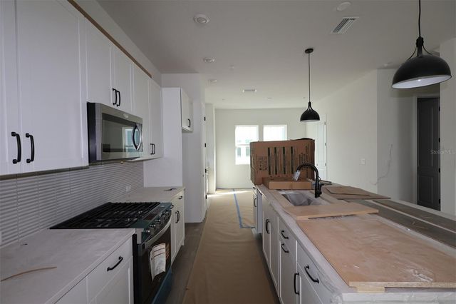 498 31ST WAY N, St Petersburg, FL 33713