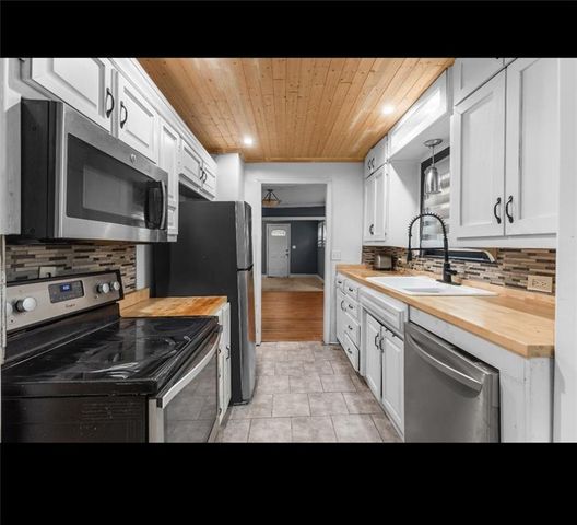 2918 N 26th Street, Kansas City, KS 66104