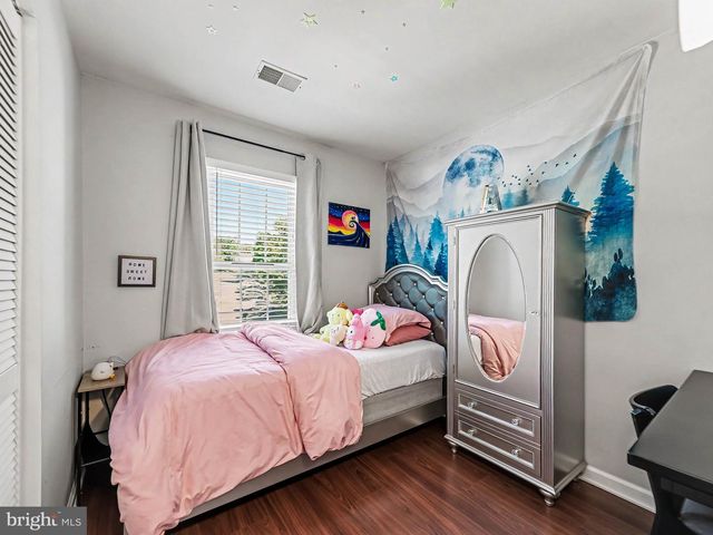 17445 KAGERA DR, Dumfries, VA 22025