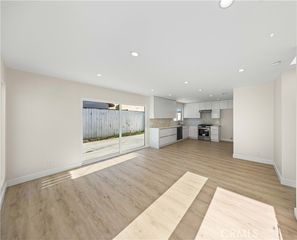 8145 Morse Avenue, North Hollywood (los Angeles), CA 91605