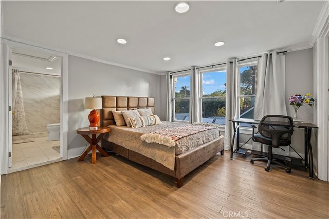 790 N El Molino, Pasadena, CA 91104