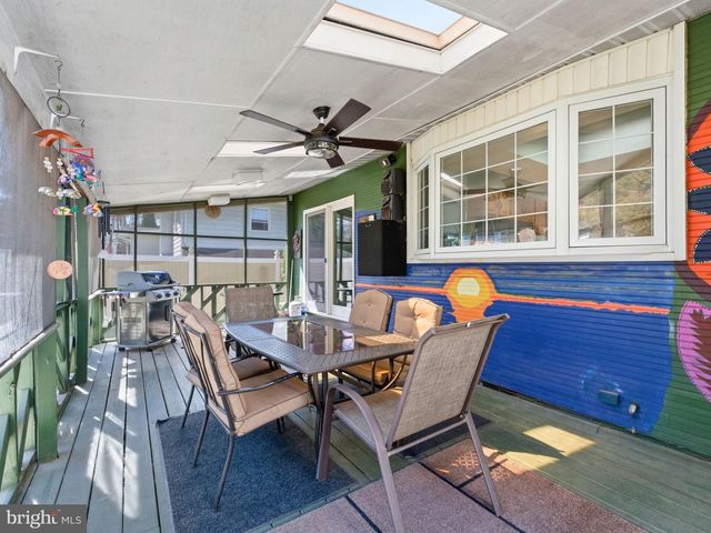 843 STERNER MILL RD, Feasterville Trevose, PA 19053