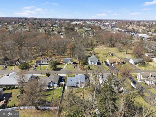 843 STERNER MILL RD, Feasterville Trevose, PA 19053