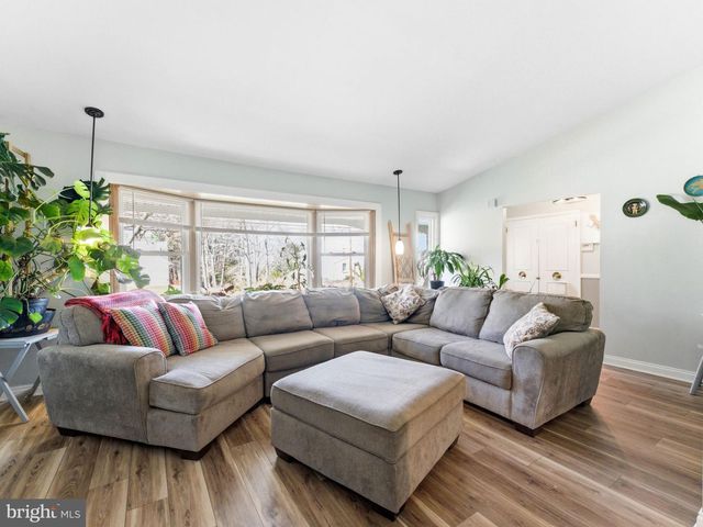 843 STERNER MILL RD, Feasterville Trevose, PA 19053