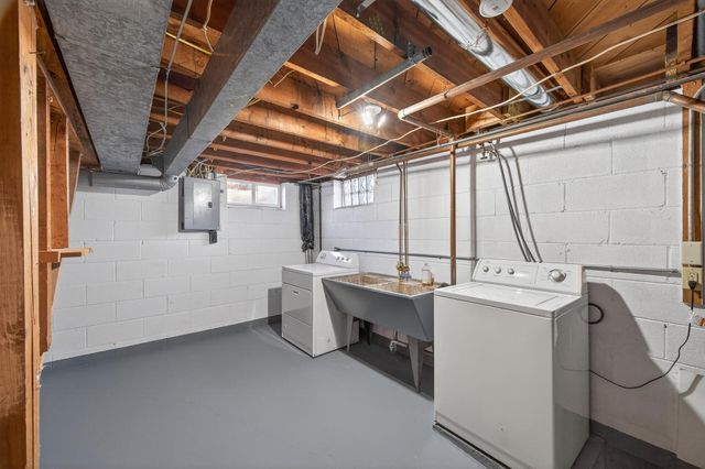 657 79th Avenue NE, Spring Lake Park, MN 55432