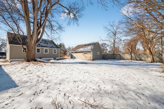657 79th Avenue NE, Spring Lake Park, MN 55432