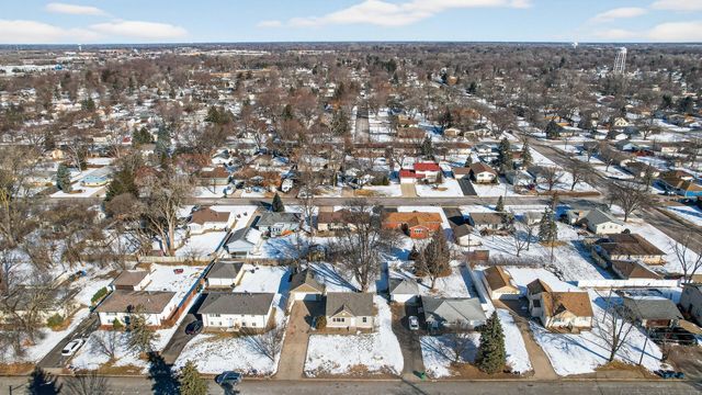 657 79th Avenue NE, Spring Lake Park, MN 55432