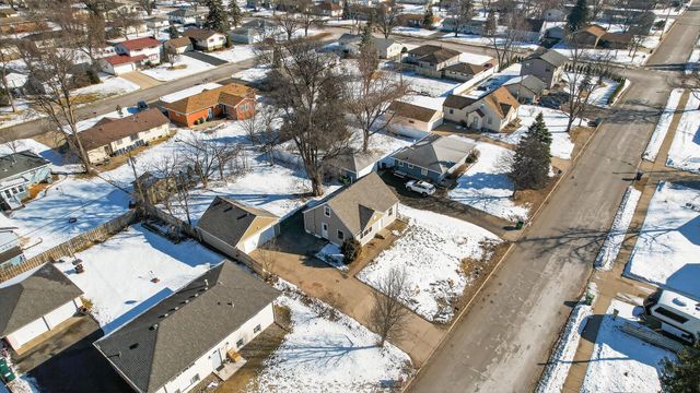 657 79th Avenue NE, Spring Lake Park, MN 55432