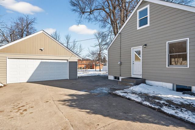 657 79th Avenue NE, Spring Lake Park, MN 55432