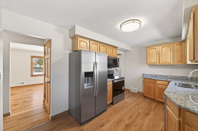 657 79th Avenue NE, Spring Lake Park, MN 55432