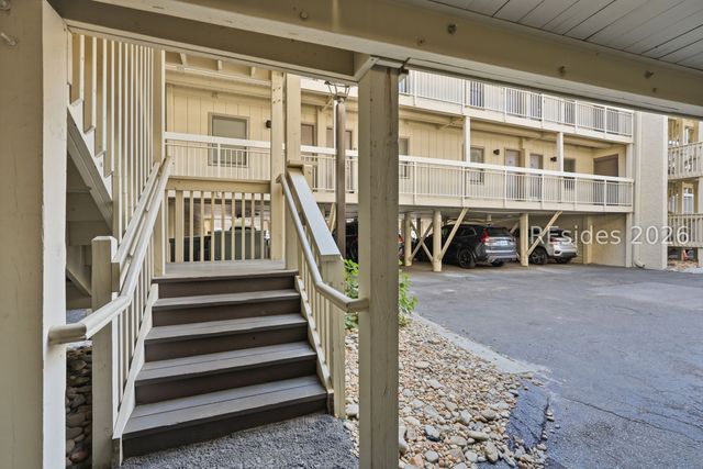 4 N Forest Beach Dr Apt 105, Hilton Head Island, SC 29928