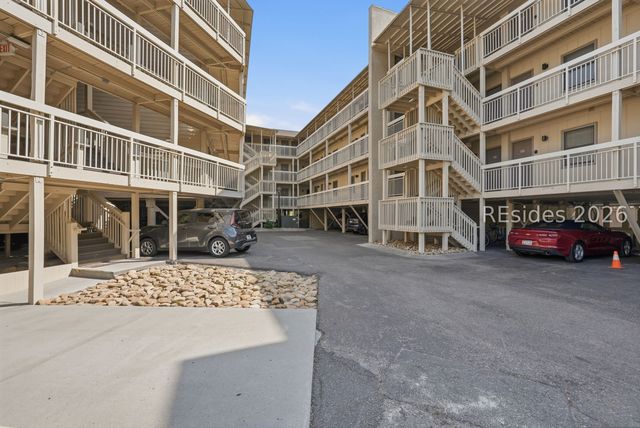 4 N Forest Beach Dr Apt 105, Hilton Head Island, SC 29928