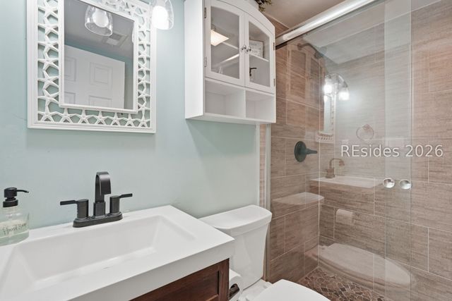 4 N Forest Beach Dr Apt 105, Hilton Head Island, SC 29928