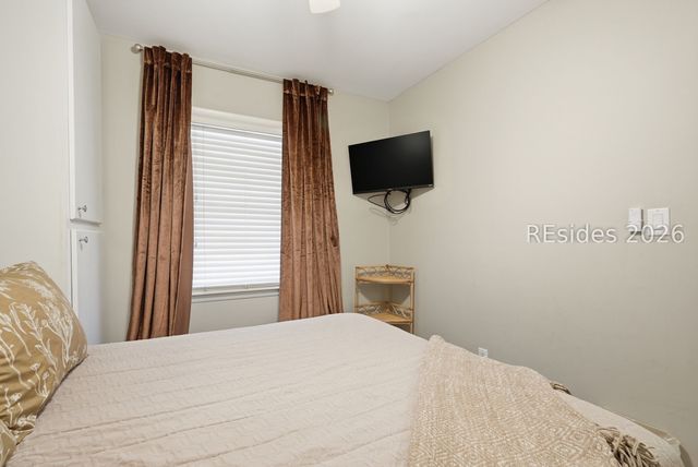 4 N Forest Beach Dr Apt 105, Hilton Head Island, SC 29928