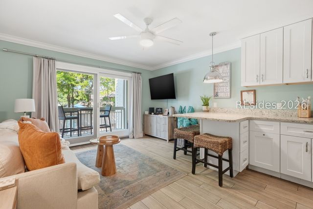 4 N Forest Beach Dr Apt 105, Hilton Head Island, SC 29928