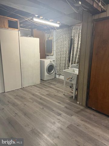 399 SUNSET RD, Reading, PA 19611