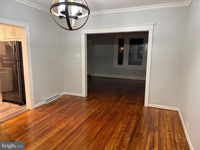 399 SUNSET RD, Reading, PA 19611