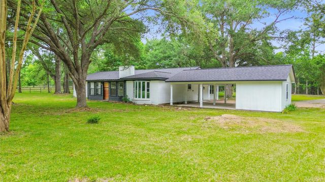 74 Robinson Road, Huntsville, TX 77320