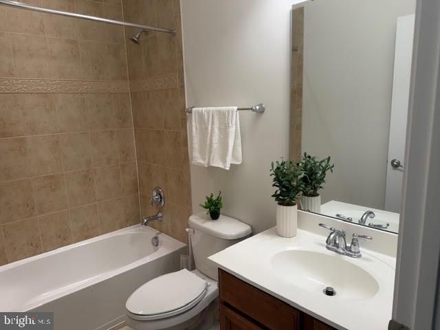 737 S MACON ST, Baltimore, MD 21224