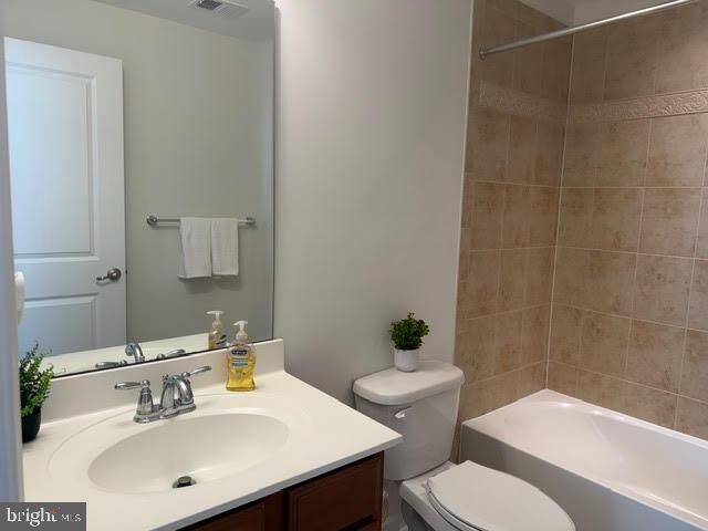 737 S MACON ST, Baltimore, MD 21224