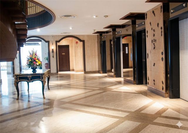 6039 Collins Ave PH10, Miami Beach, FL 33140