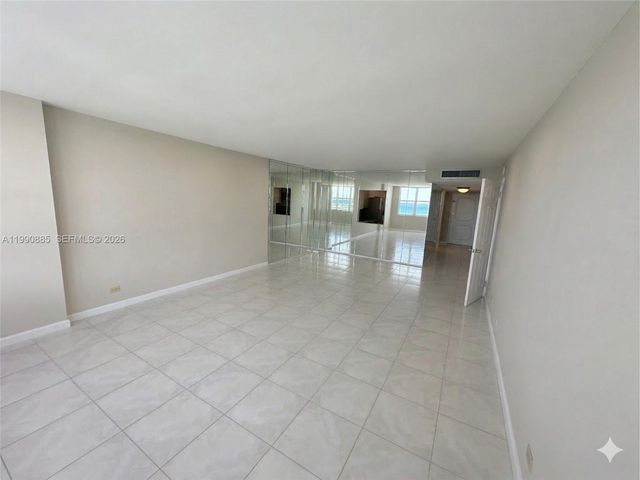 6039 Collins Ave PH10, Miami Beach, FL 33140
