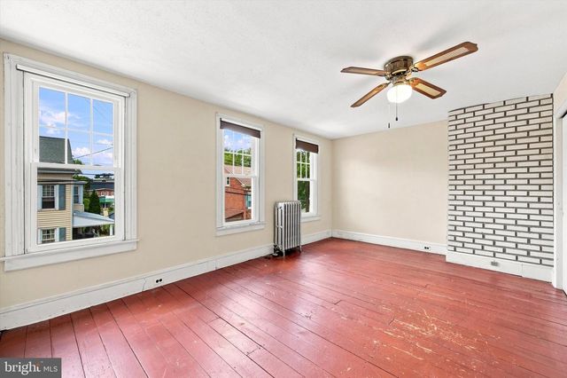 250 NEW ST, Spring City, PA 19475