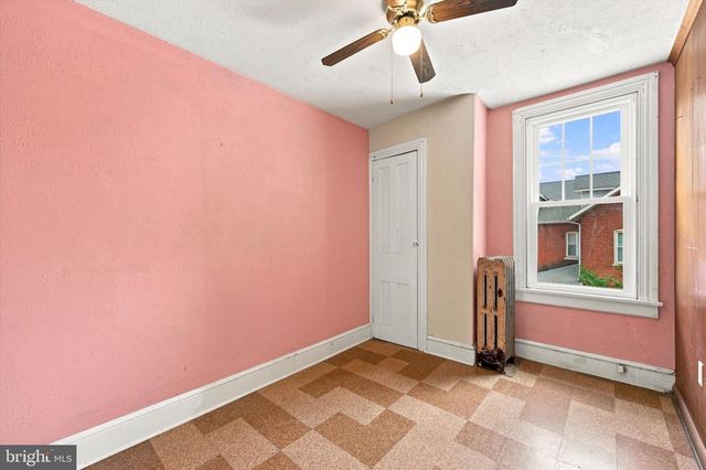 250 NEW ST, Spring City, PA 19475