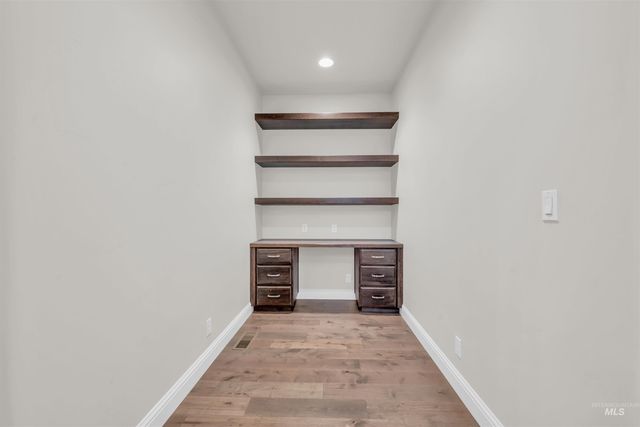 3258 S Arctic Fox Avenue, Eagle, ID 83616