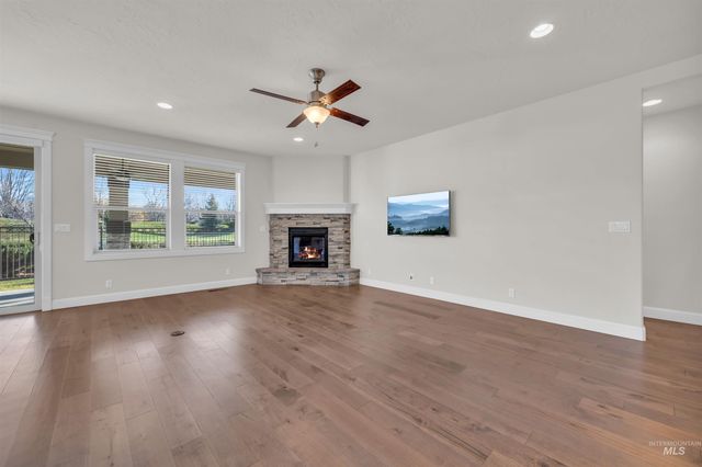 3258 S Arctic Fox Avenue, Eagle, ID 83616