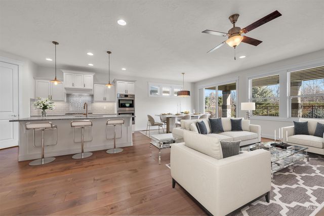 3258 S Arctic Fox Avenue, Eagle, ID 83616