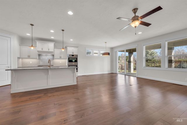 3258 S Arctic Fox Avenue, Eagle, ID 83616