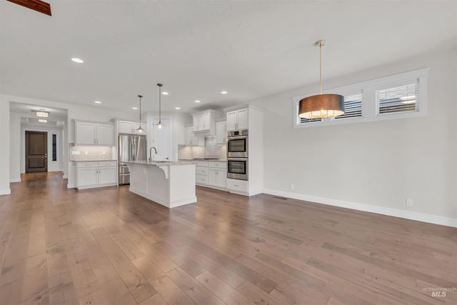 3258 S Arctic Fox Avenue, Eagle, ID 83616