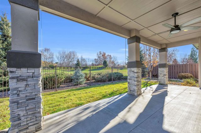 3258 S Arctic Fox Avenue, Eagle, ID 83616