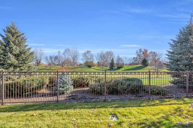 3258 S Arctic Fox Avenue, Eagle, ID 83616