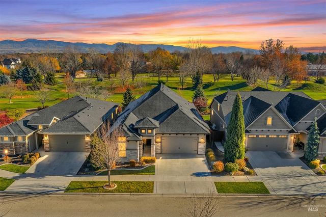 3258 S Arctic Fox Avenue, Eagle, ID 83616