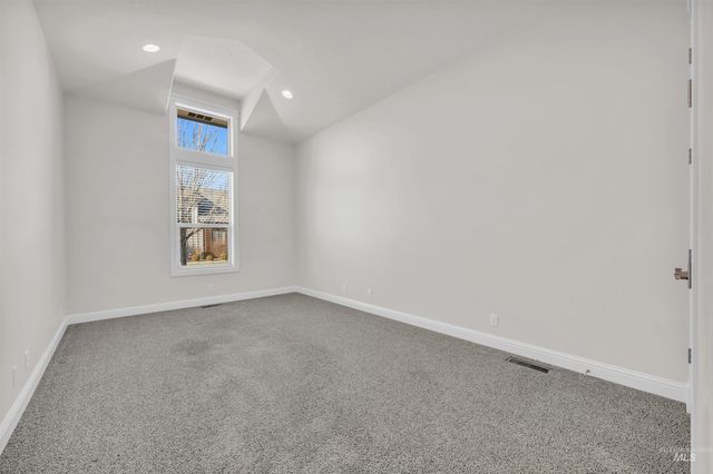 3258 S Arctic Fox Avenue, Eagle, ID 83616