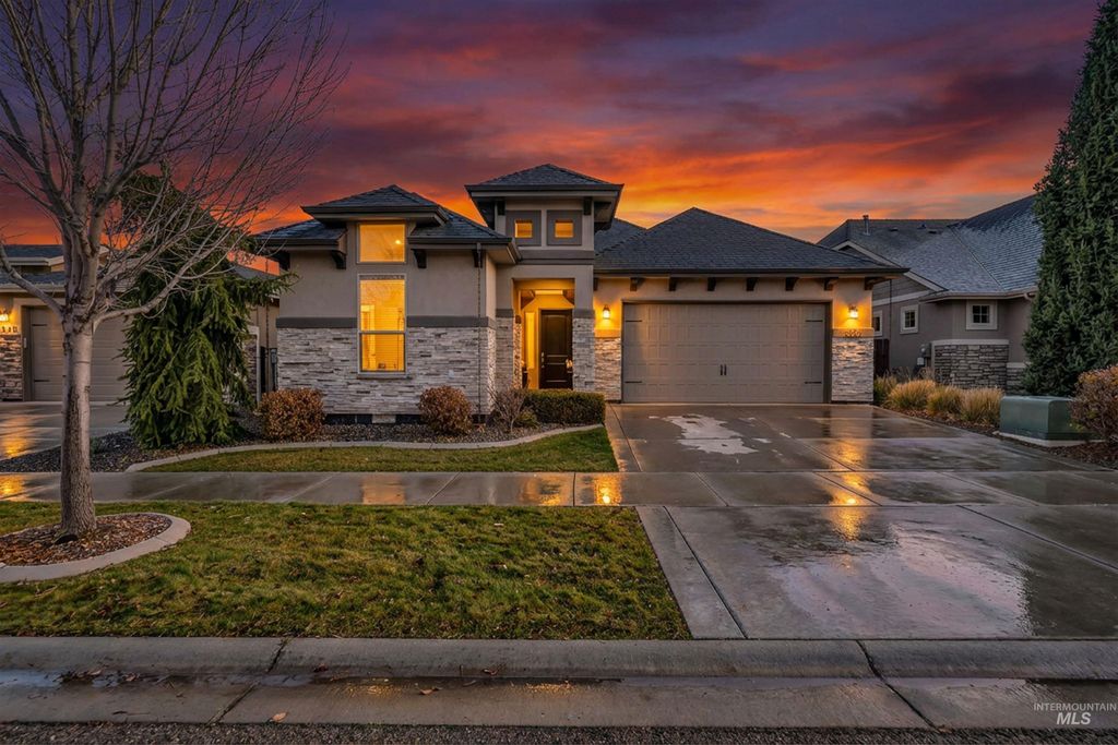 3258 S Arctic Fox Avenue, Eagle, ID 83616