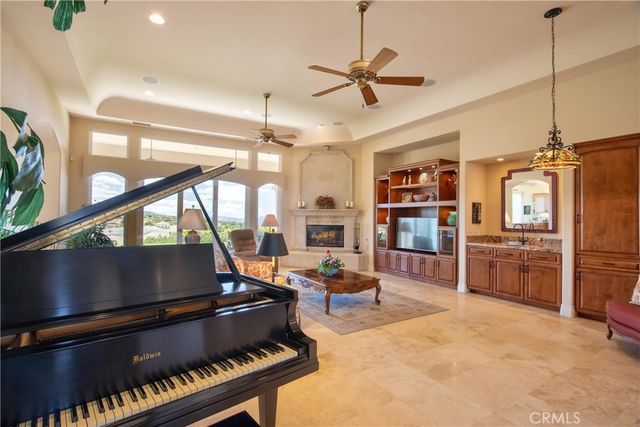 38385 Rock Creek, Temecula, CA 92592